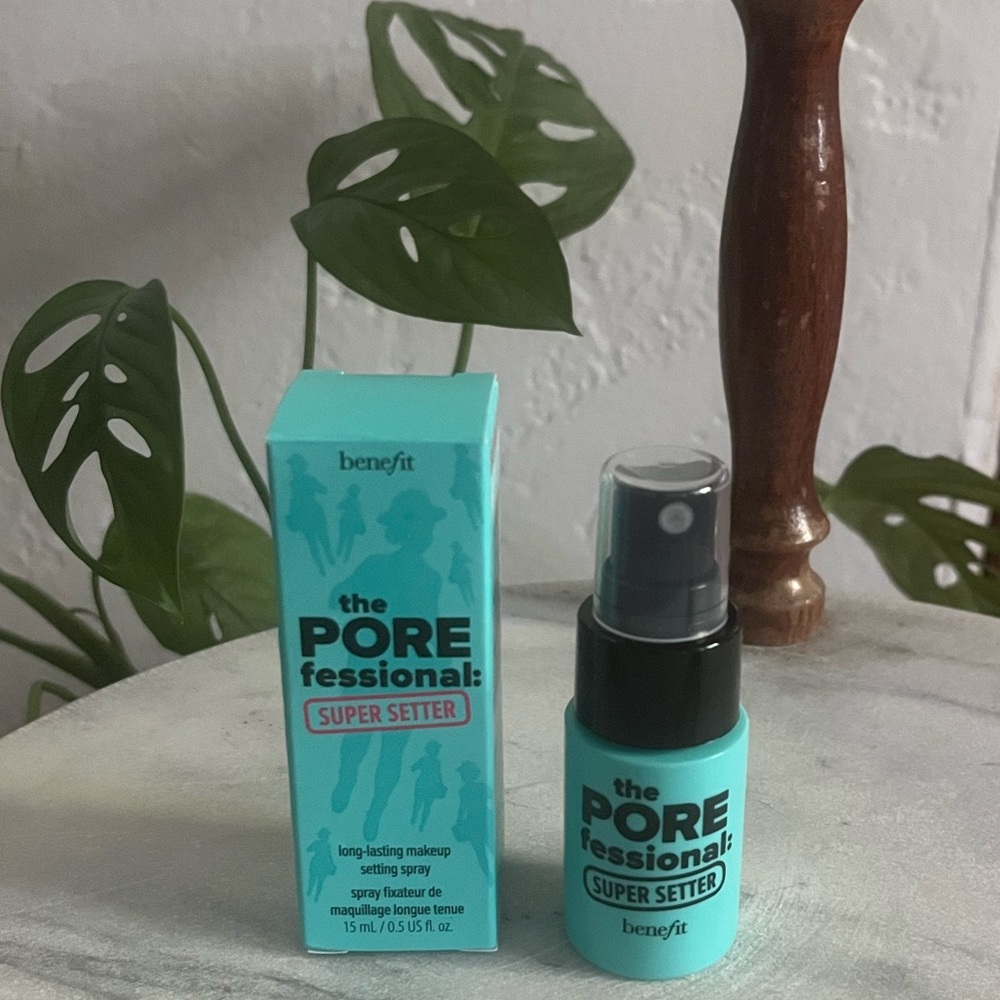 ✨$5 Benefit Cosmetics The POREfessional: Super Setter Makeup Setting Spray mini